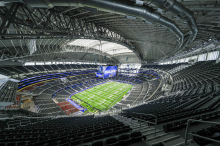 Das Stadion in Dallas: Ein spektakulärer Ausflug in Jerrys Welt