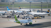 Hitze-News: Airline bittet hitzegeplagte Passagiere aus Flugzeug um Entschuldigung
