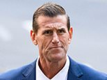 Ben Roberts-Smith withdraws from Australian War Memorial opening where he was due to rub shoulders with Pauline Hanson and Anthony Albanese