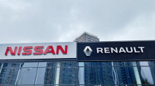 Renault pokazal mišice in odstavil šefa Nissana