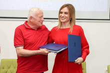 MINISTARKA STAMENKOVSKI SAOPŠTILA SJAJNU VEST: Za 22 saveza osoba sa invaliditetom 238 miliona dinara, Savezu slepih Srbije više od 14,5 miliona dinara