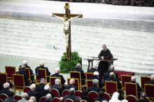 Vatikan zavrnil predlog, da bi katoliške ženske smele imeti pridige