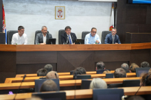 Vojska Srbije širi kadrovske kapacitete: Ministar Gašić razgovarao sa Kraljevčanima o mogućnostima zaposlenja u sistemu odbrane