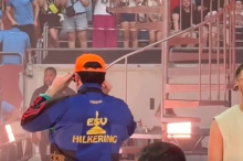 Bad Bunny trug Jacke von oberösterreichischem Eisstockverein