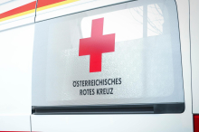 „Sie sei im Einsatz“: Rot-Kreuz-Mitarbeiterin fuhr Lenker über Fuß 