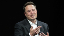 Zakaj je SpaceX včeraj izdal za 25 milijard dolarjev obveznic