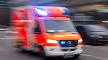 Schwerverletzt: 18-Jähriger trennt sich auf Baustelle zwei Finger ab