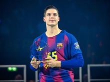 Posebna čast: Makuc v idealni postavi sezone po izboru EHF
