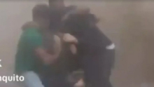 ZAGRLjENI NESTAJU POD ŠUTOM! Oko njih se sve ruši u par sekundi, ovo je najdramatičniji snimak iz Venecuele (VIDEO)