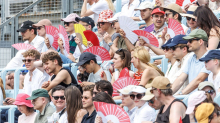 Hitze-Sommer: Faltbare Fächer feiern Sommer-Comeback