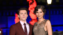 Leute von heute : Tom Holland bewahrt Zendaya vor einer Kleider-Panne