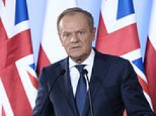 Poland tells its citizens to cash in on British benefits before returning home