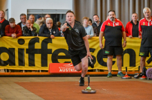 Stocksport: Heiße Platten und kühle Köpfe sind im Kampf ums Halbfinale gefragt 
