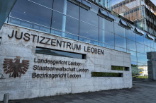 26.000 Euro vom Konto der verstorbenen Mutter genommen