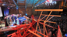 Musikfestival: Plauderei mit Kuh Käthe und eine Sinfonie für Landmaschinen