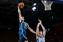 Pripravljalna tekma: Slovenija - Italija 43:54 (polčas)