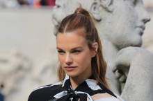Kärntner Top-Model Nadine Leopold zeigt auf Instagram Babybauch