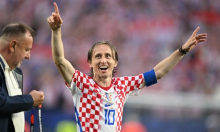 Kapetan u transu! Modrić s rukama u zraku predvodio pjesmu hrvatskih navijača