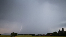 Unwettergefahr: Nach Hitze drohen Gewitter - Hagel und Starkregen möglich