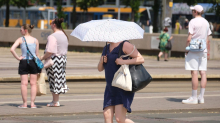 Extremwetter: Rekordhitze sorgt für Brände und Verkehrsprobleme