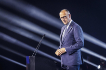 Bundeskanzler Merz kontert Spott nach WM-Aus: „Wir stehen zusammen“
