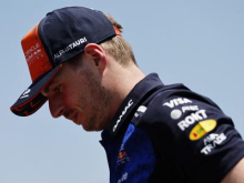 Mercedes zaprl vrata Verstappnu, McLaren jih pušča priprta