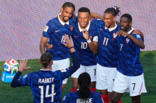 Frankreich zieht mit einem 3:0-Sieg über Schweden ins Achtelfinale ein