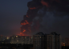 V ruskih napadih na Kijev ubitih najmanj 10 ljudi, med žrtvami naj bi bili tudi otroci
