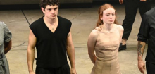 Sadie Sink: Schauspielerin ärgert sich über Handys im Theaterpublikum