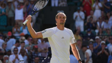 Alexander Zverev: Zverev sieht nach Einzug in dritte Runde Chance auf Wimbledon-Erfolg