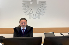 Wegen Brotlieferung: Händler soll Lieferanten mit Messer bedroht haben