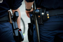 Hermagor: Wirt niedergeschlagen, Frau verfolgt und Polizei attackiert