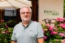 Kärntner des Tages: Bei Kamille und Kräuterschnaps kennt er sich aus