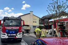 Tödlicher Unfall: Lkw krachte in Friseursalon in St. Johann in der Haide