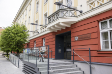  14-Jährige tot: Prozess gegen Kärntner Arzt erneut vertagt 