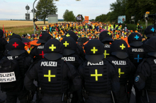 V Erfurtu, kjer poteka kongres Alternative za Nemčijo, množični protesti