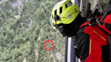 Pohodnik pod Voglom dva dni taval po brezpotju in odlašal s klicem na pomoč