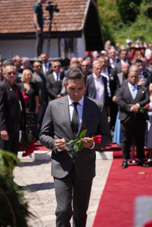 ALEKSANDAR VULIN U BRATUNCU: Srbi moraju da pamte zločine i da se bore da oni ne budu zaboravljeni