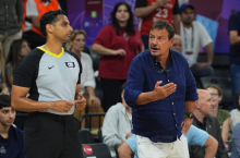 Ataman dobacivao sudijama tokom polufinala između Srbije i Turske VIDEO