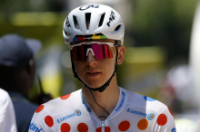 Še 140 km: V begu trojica, ki ima že skoraj štiri minute prednosti