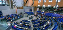 Bertelsmann-Studie: Unternehmen befürchten Schwächung der Demokratie