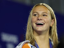 Summer McIntosh podrla najstarejši ženski svetovni rekord