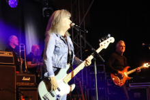 Finkenstein: Suzi Quatro sorgte in der Eventhalle für Begeisterungsstürme