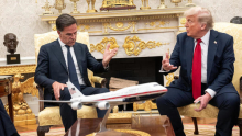 Analiza: Nato je za Trumpa pripravil veliko obrambno »bonboniero«
