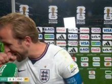 Harry Kane je ostal brez glasu #video