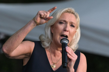 V Franciji čakajo na razsodbo, od katere bo odvisna predsedniška kandidatura Le Pen