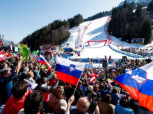 Podpisan dogovor o organizaciji moških in ženskih smučarskih tekem v Kranjski Gori