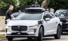 Tinejdžeri se htjeli zabaviti u robotaksiju, završili u rukama policije