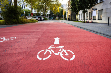 Radfahrer starb bei Unfall, Ermittlungen gegen Fußball-Profi laufen
