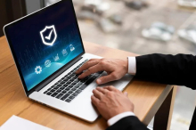 Skok v digitalno prihodnost: varnost kot ključ do uspeha